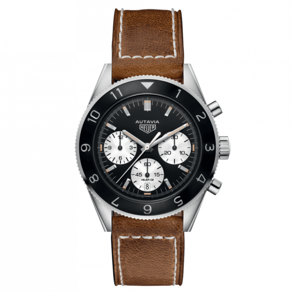 Tag-Heuer-Montre-Heritage-Calibre-Heuer02-Hall-of-Time-CBE2110.FC8226 resize_1